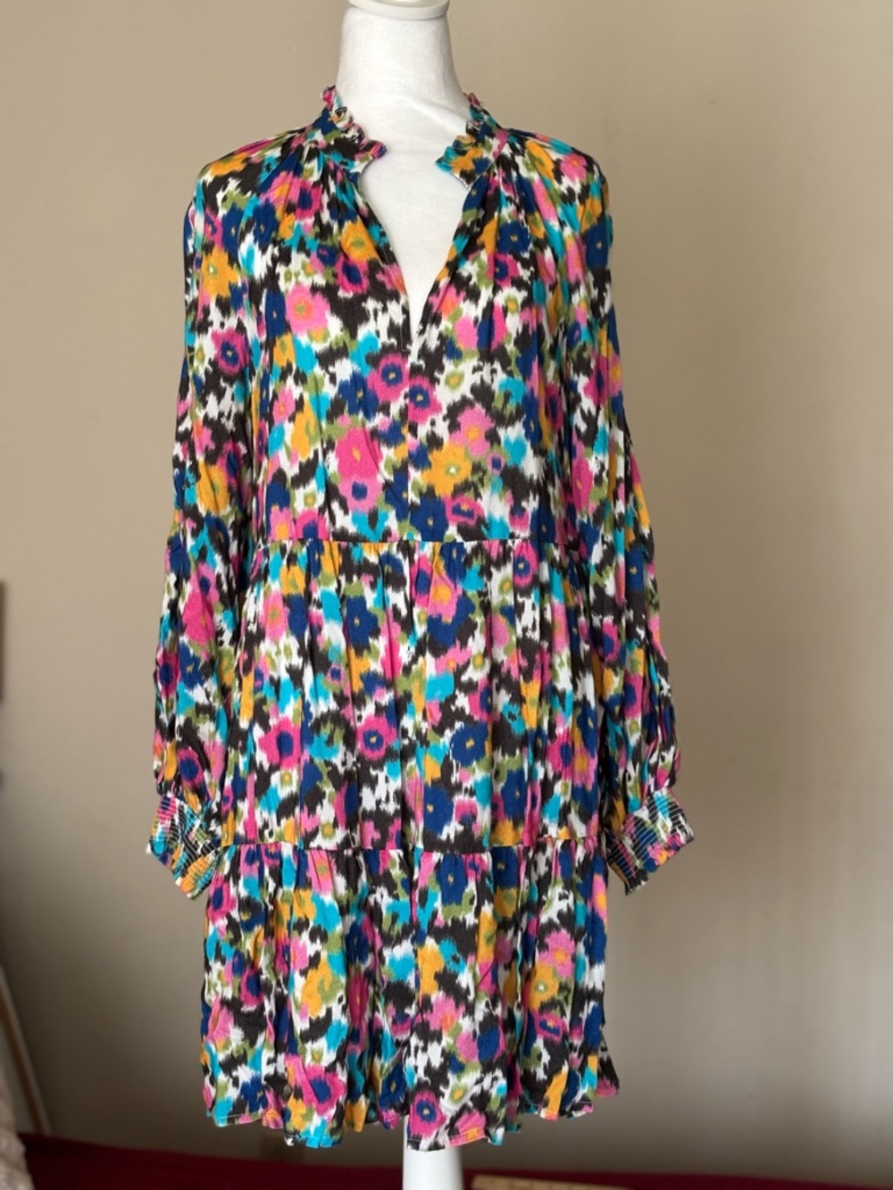 Ranna Gill Anthropologie Colorful Floral Long Sleeve Ruffle Midi Dress Size M